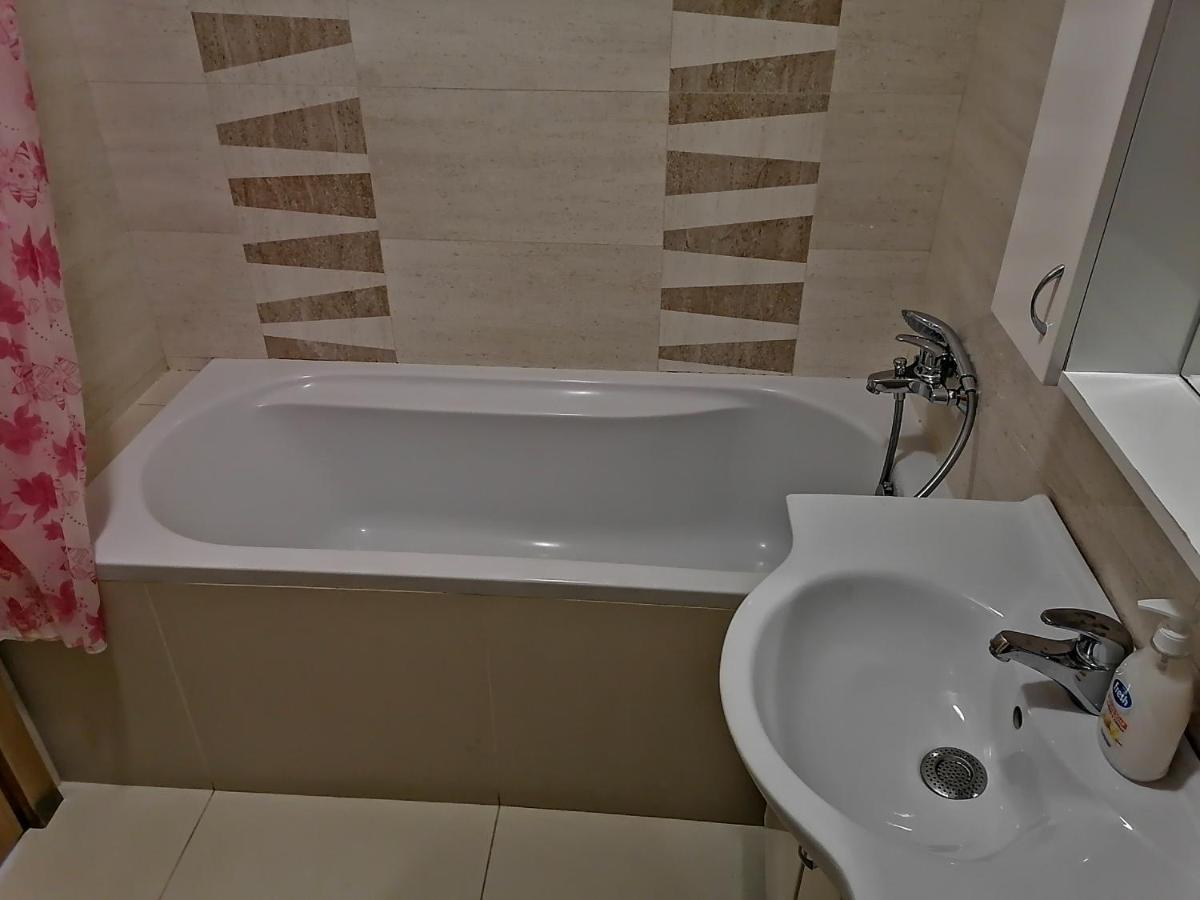 Apartman Sara Pržno Εξωτερικό φωτογραφία